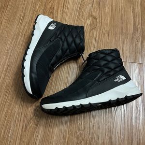 The North Face Womens Thermoball Progressive Boot Zip Up